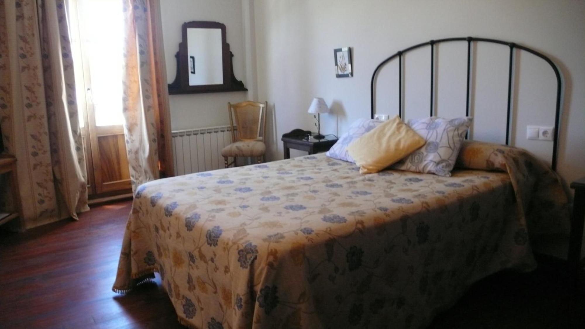 Hotel Rural La Peregrina Carucedo Стая снимка
